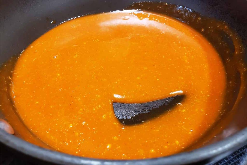 buffalo sauce in pan