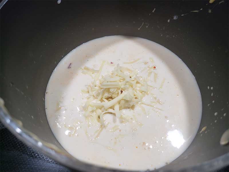 queso cheese in saucepan